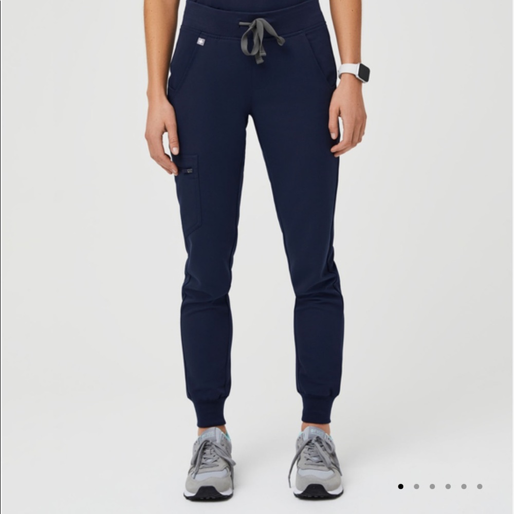 Figs Zamora navy blue joggers: XSPETITE
